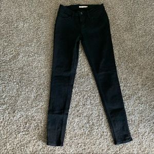 Levi’s skinny jeans